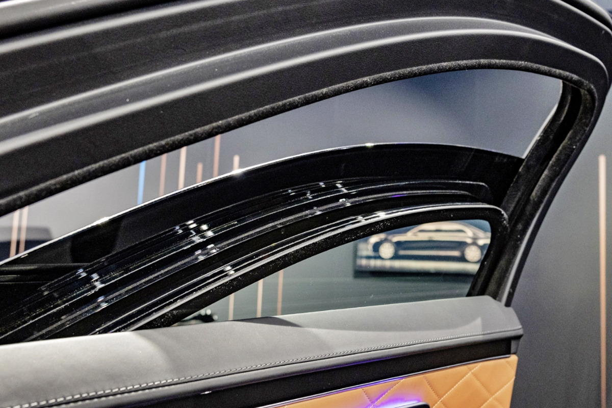3_메르세데스-벤츠 S680 가드 방탄유리_Mercedes-Benz.jpg
