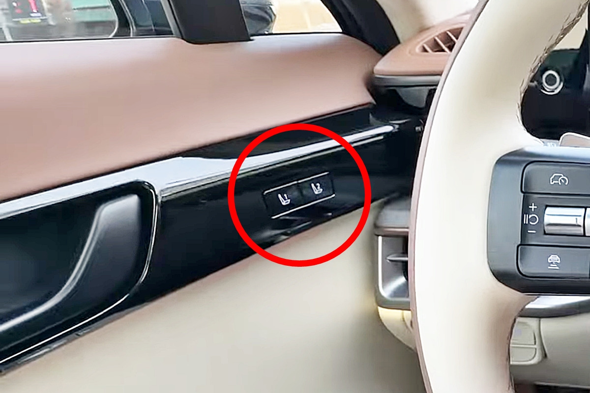 2_현대 그랜저 시트 메모리 스위치_유튜브 채널 '레드알피엠 RedrpmTV'.jpg