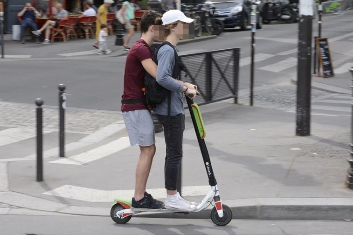 이륜차 핼맷 미착용.jpg