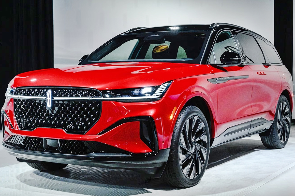 1_링컨 노틸러스_'Motor Trend'.jpg