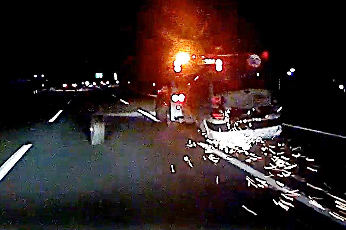 견인 중 타이어가 빠져 파손된 경우 Youtube 보배드림 TV.jpg