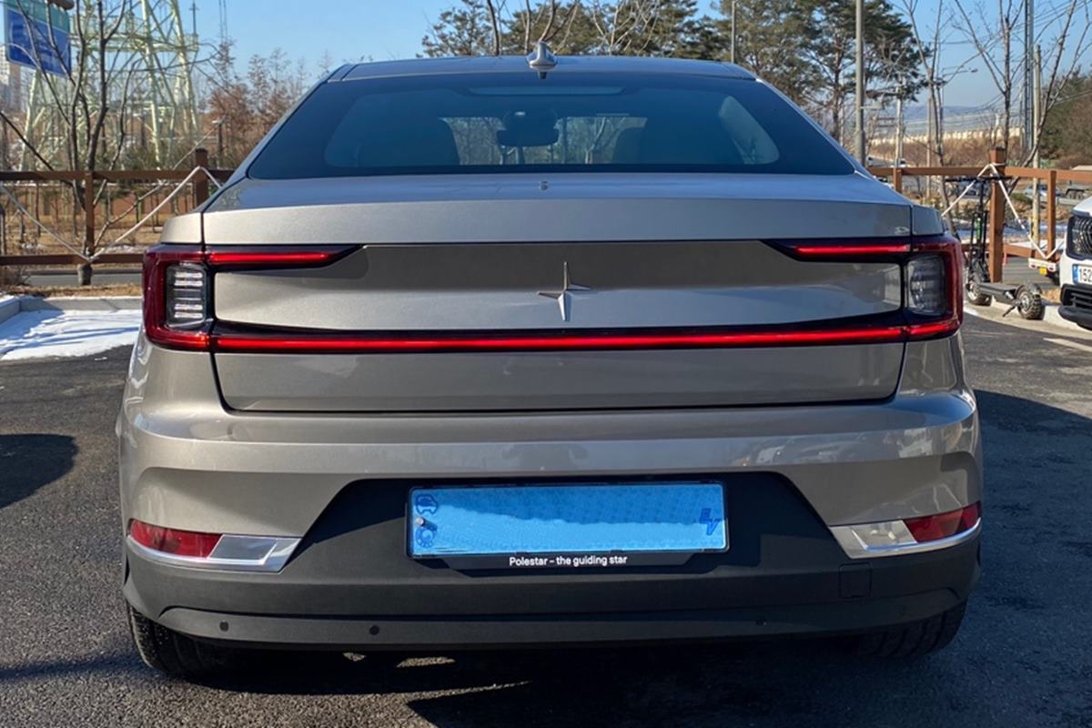 폴스타2 뉴스토마토.jpg