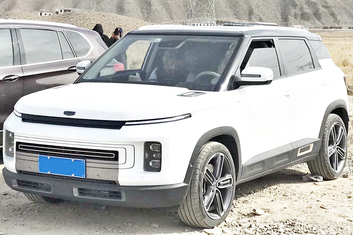 지리자동차 아이콘 위키백과.jpg