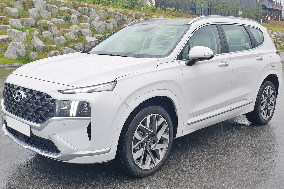 2_현대 싼타페_Wikipedia.jpg