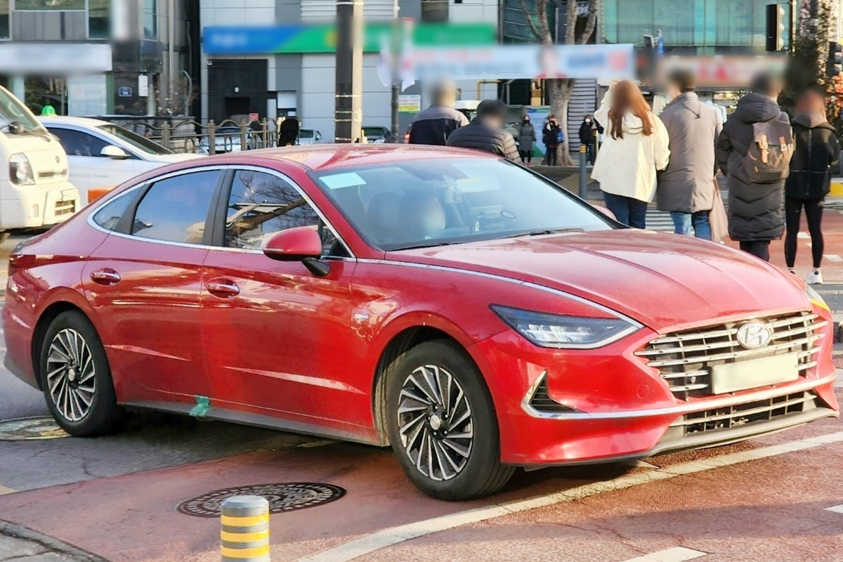 2_현대차 쏘나타_네이버 남차카페 'IRES'님.jpg