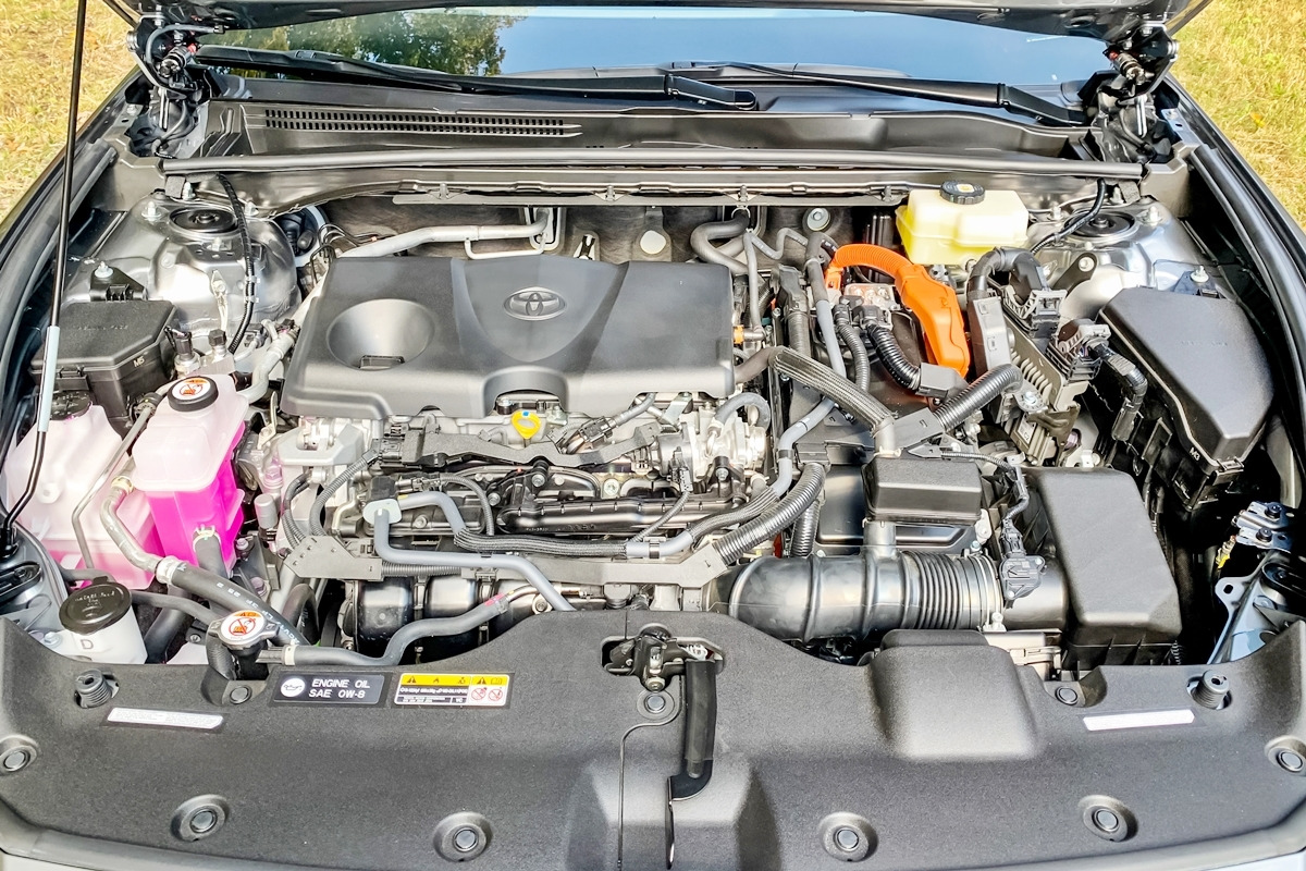 4_토요타 크라운 엔진룸_GearJunkie.jpg