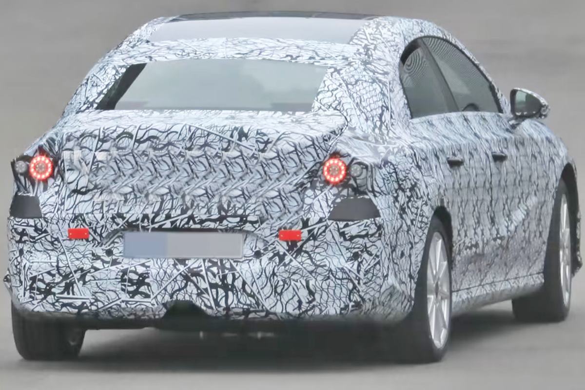 메르세데스 벤츠 EQA 세단 Car Advice.jpg