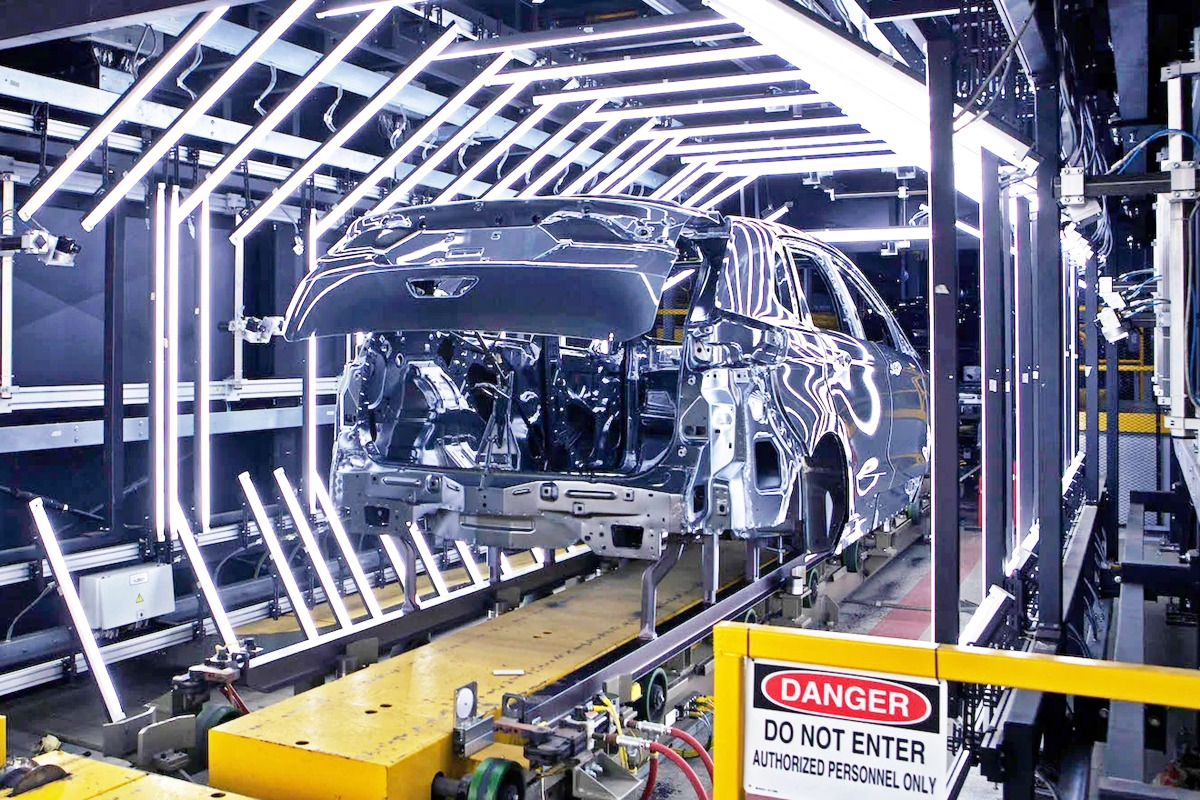 2_포드 링컨 오크빌 공장_'Ford'.jpg