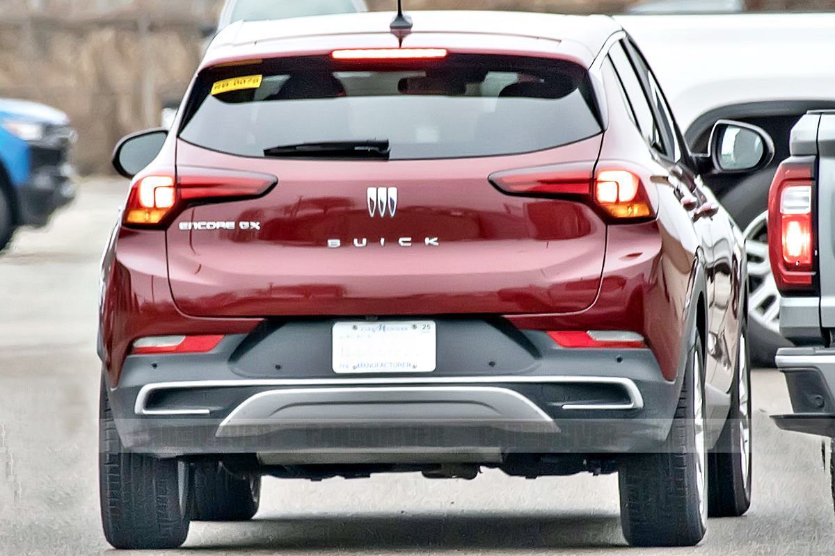 뷰익 앙코르GX  Car and Driver.jpg