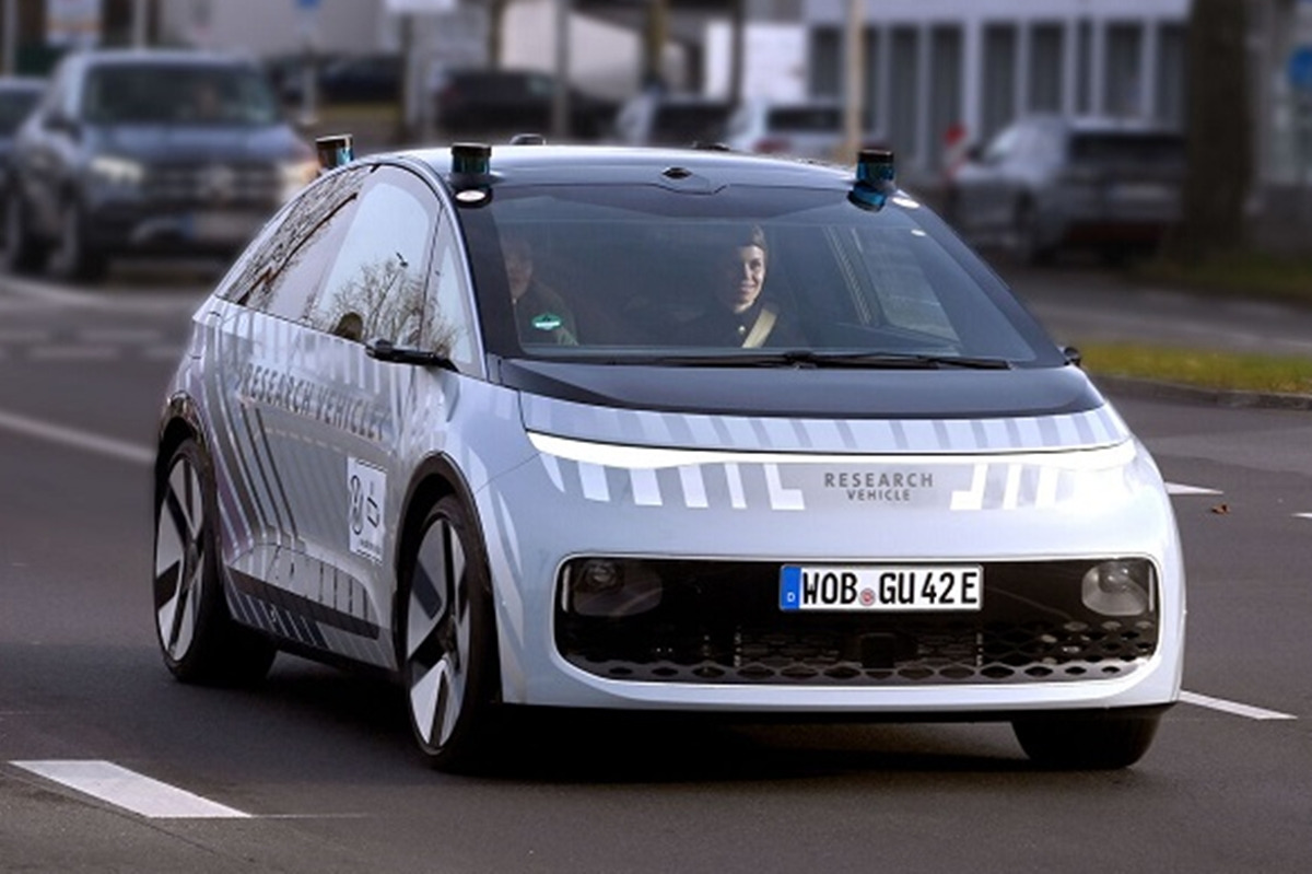 Volkswagen-Group-launches-autonomous-vehicle-testing-1.jpg