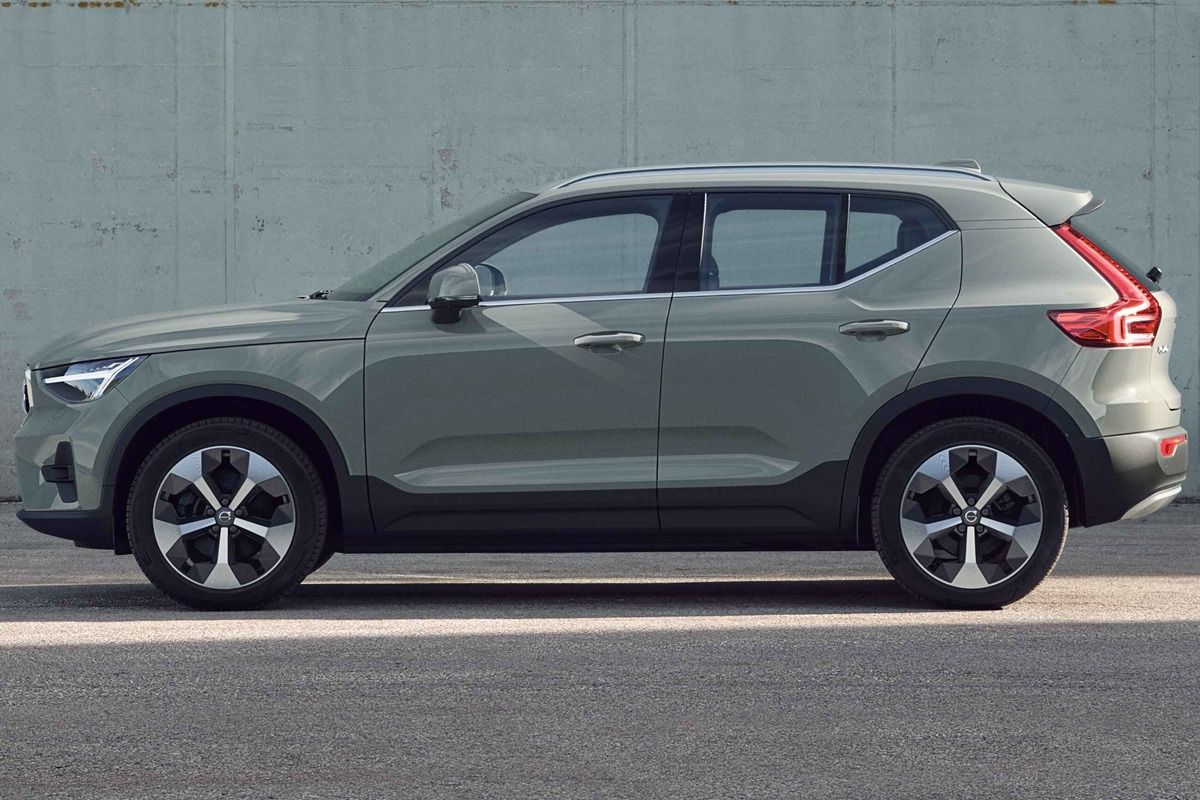 XC40-세이지그린-4.jpg