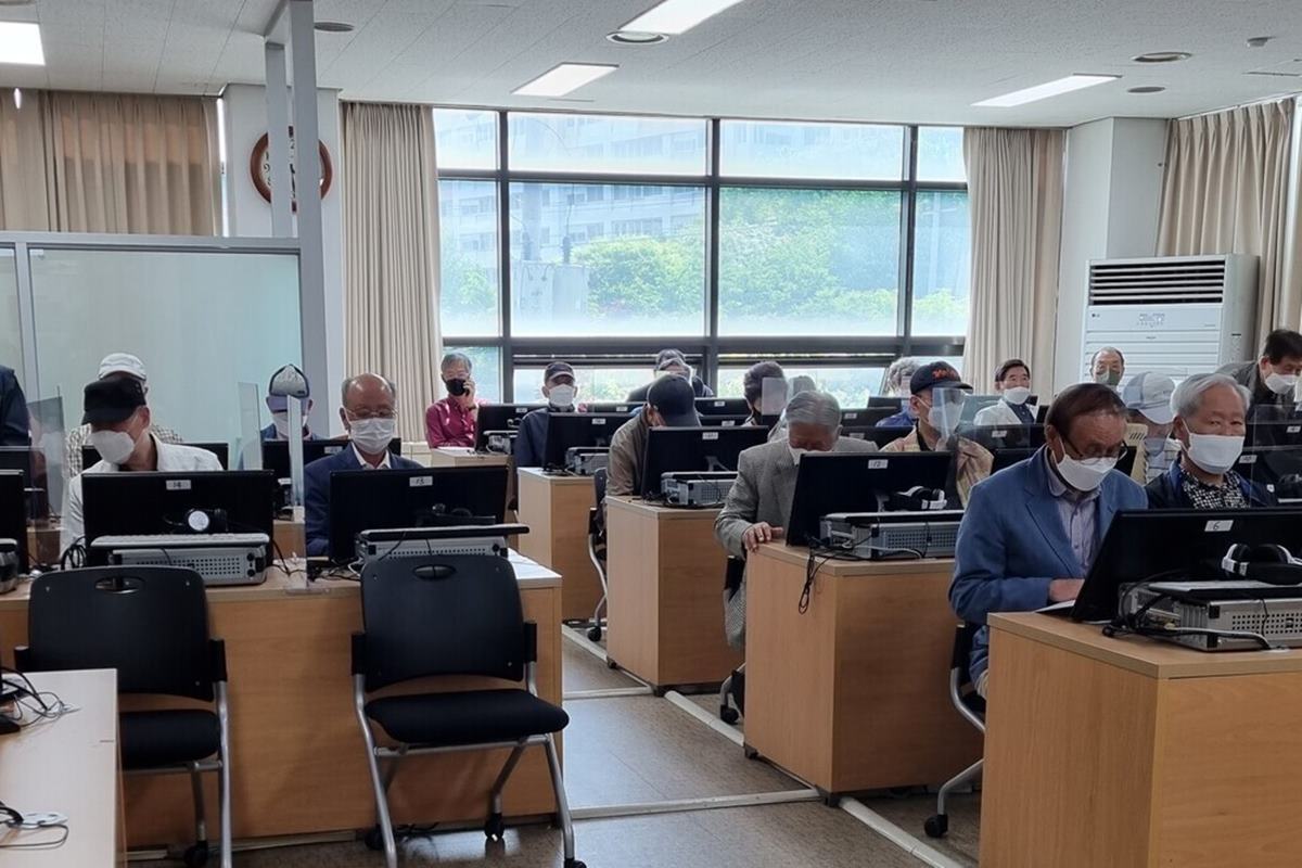 베터라이프 뉴스 노인 면허 갱신.jpg