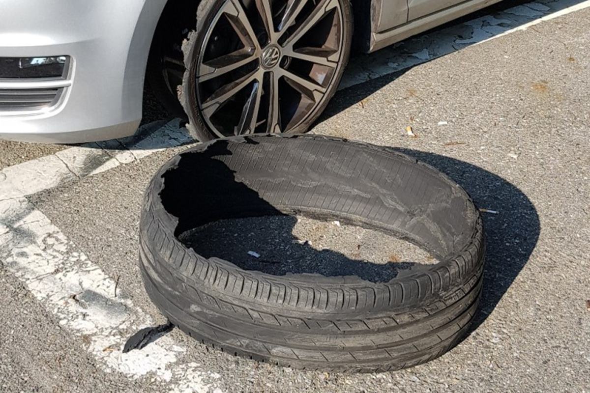 네이버 블로그 먼동 올림픽 도로 앞타이어 폭발.jpg