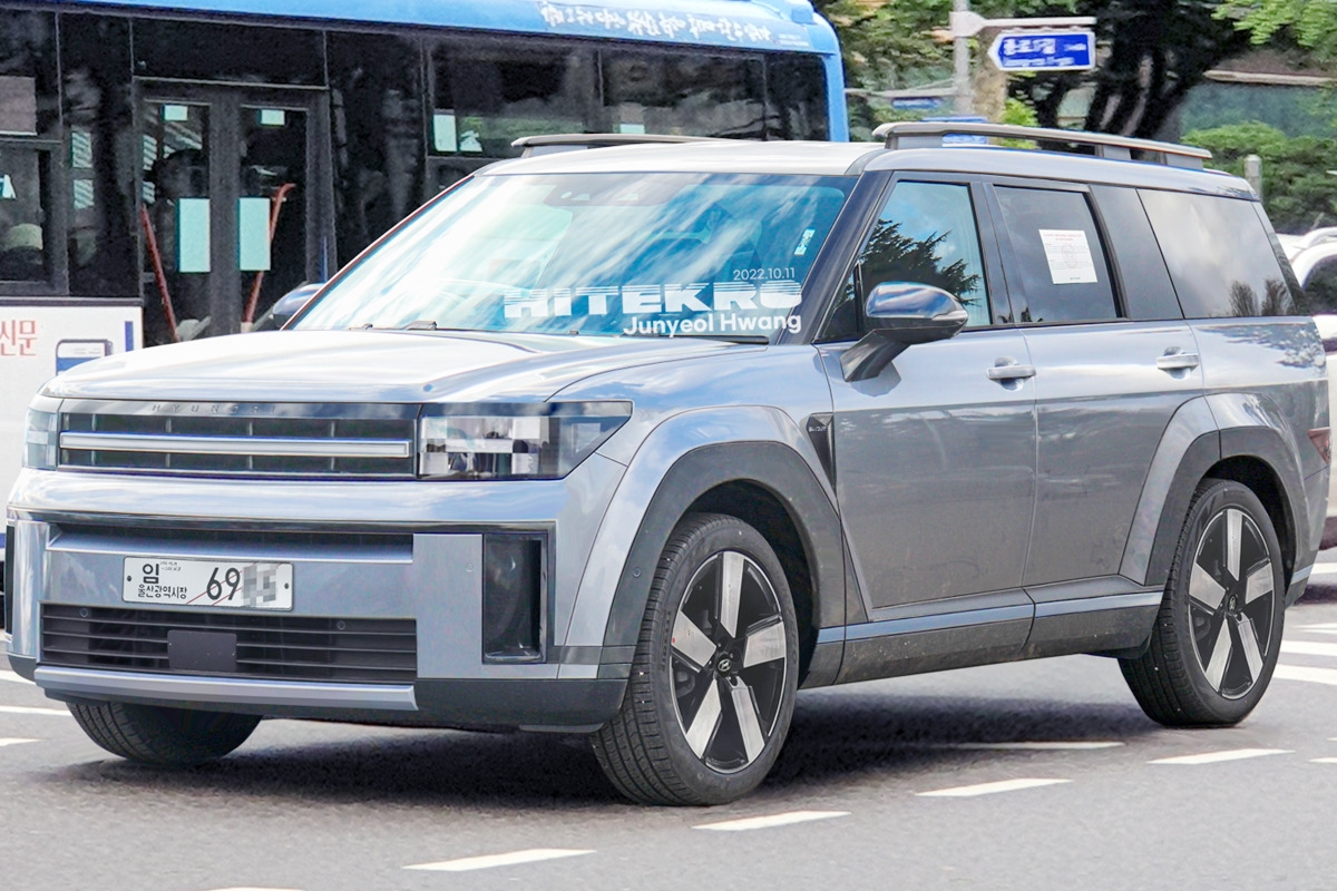 2_싼타페 풀체인지 예상도_인스타그램 '하이테크로'.jpg