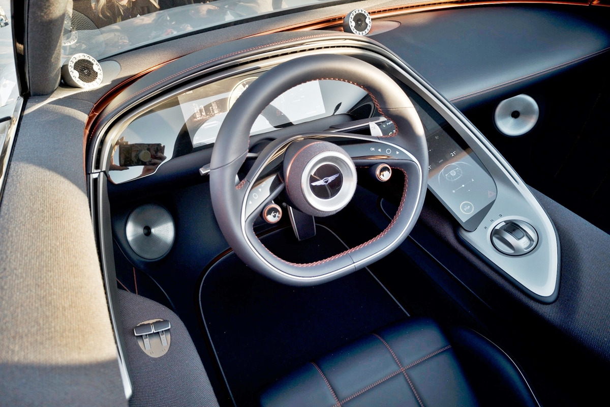 4_제네시스 엑스 컨버터블 콘셉트 인테리어_Techcrunch.jpg