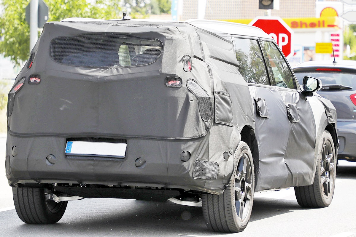 위장막 후측 주행.jpg