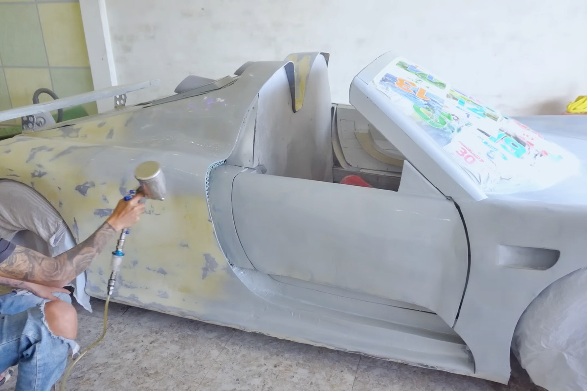 3_외장 도색_유튜브 채널 'King OF Crafts'.jpg