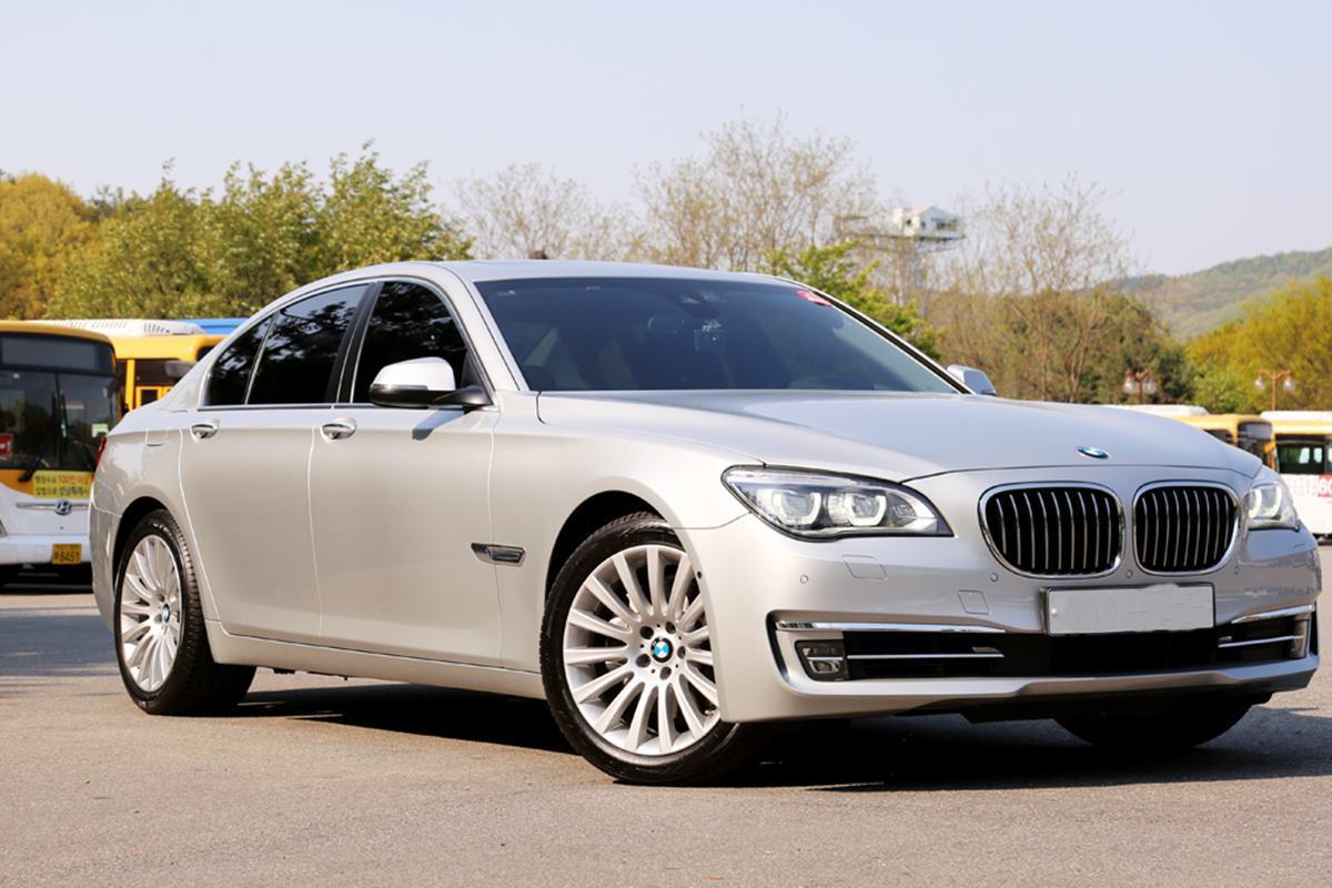 bmw M5 시리즈.jpg