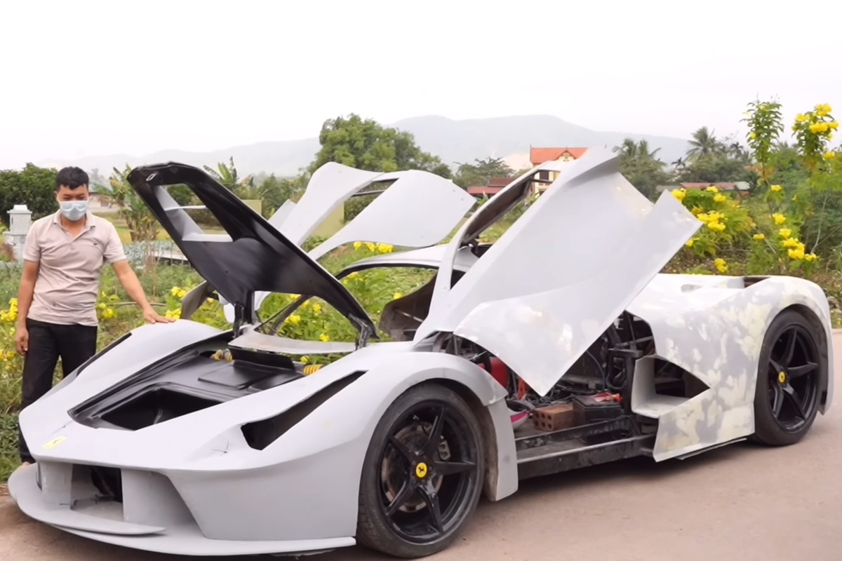 8_페라리 라페라리 레플리카_유튜브 채널 'NHET TV'.jpg