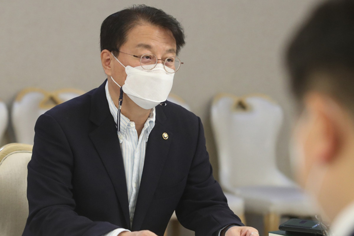 뉴시즈 방기선 기획재정부 1차관.jpg