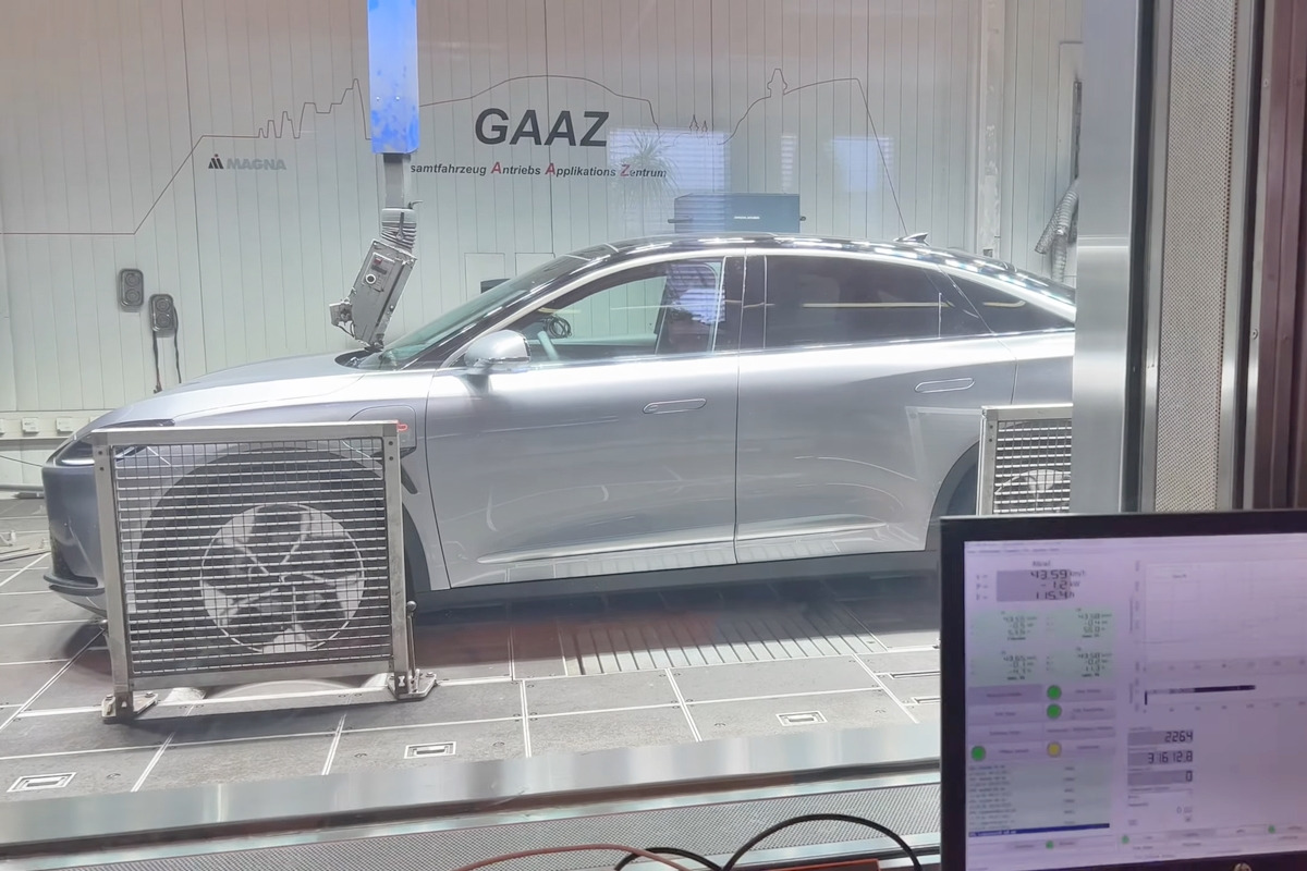 5_WLTP 전기차 주행가능거리 측정_유튜브 채널 'Out of Spec Reviews'.jpg