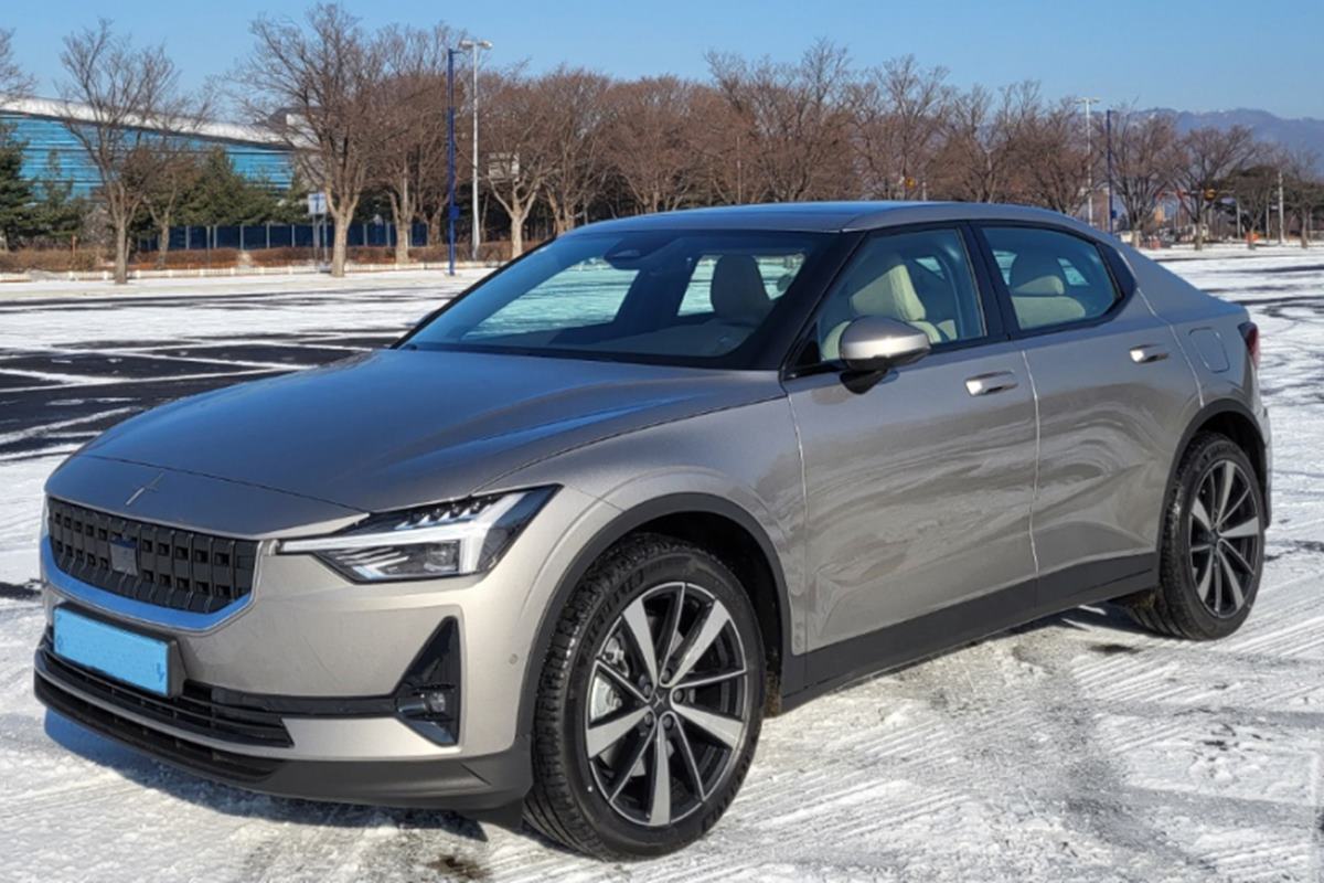 폴스타2 헤럴드경제.jpg