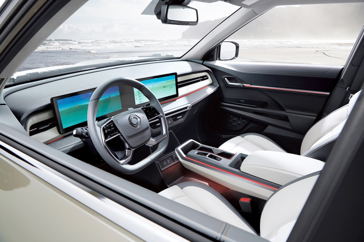 4_토레스 EVX 인테리어_'KG모빌리티'.jpg