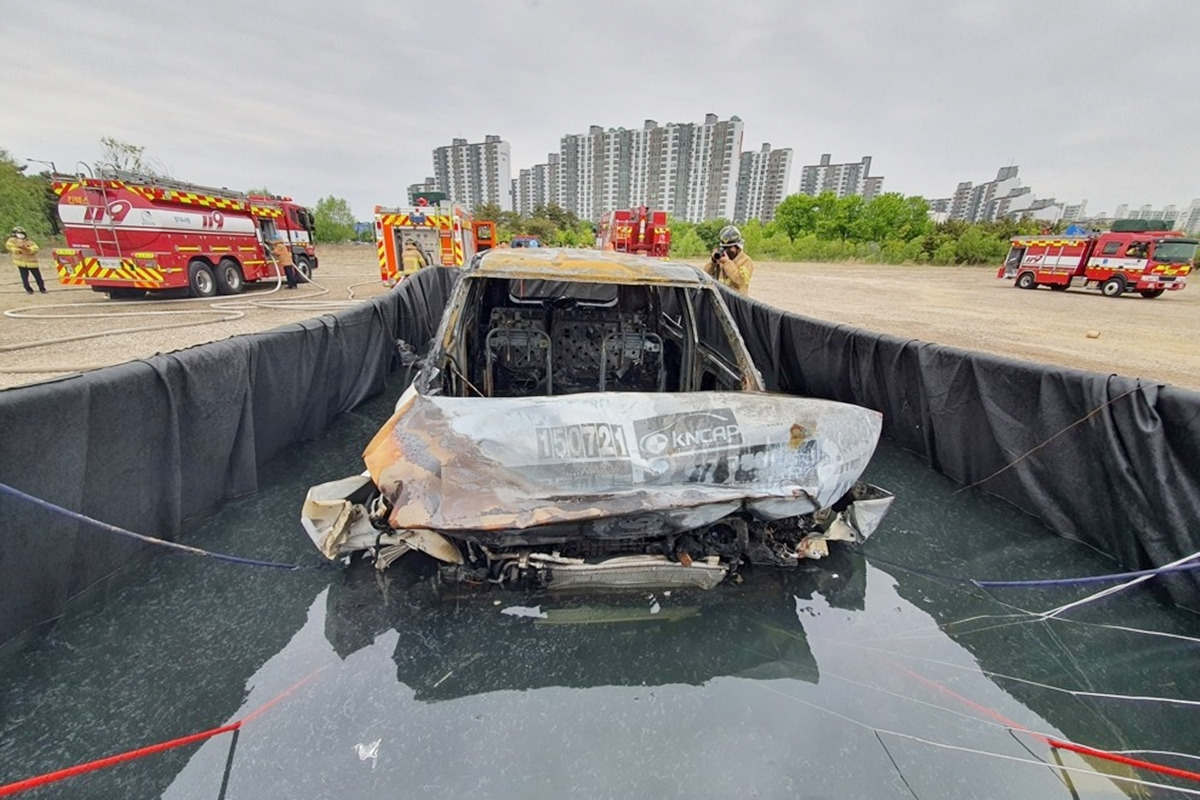 1_전기차 이동형 수조_연합뉴스.jpg