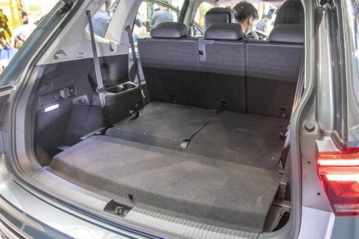 티구안 올스페이스 3열 폴딩시.jpg