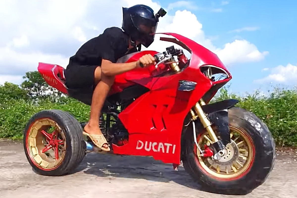 6_두카티 파니갈레 레플리카_유튜브 채널 'NHET TV'.jpg