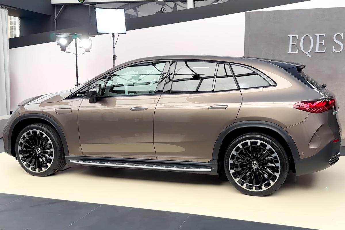 4_메르세데스-EQ EQE SUV_유튜브 채널 'MercBenzKing'.jpg