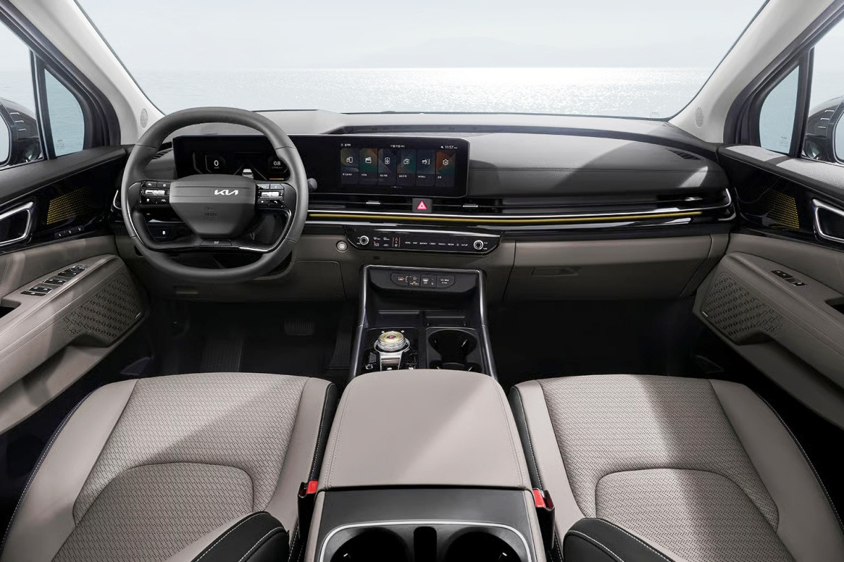 kia-inside5.jpg