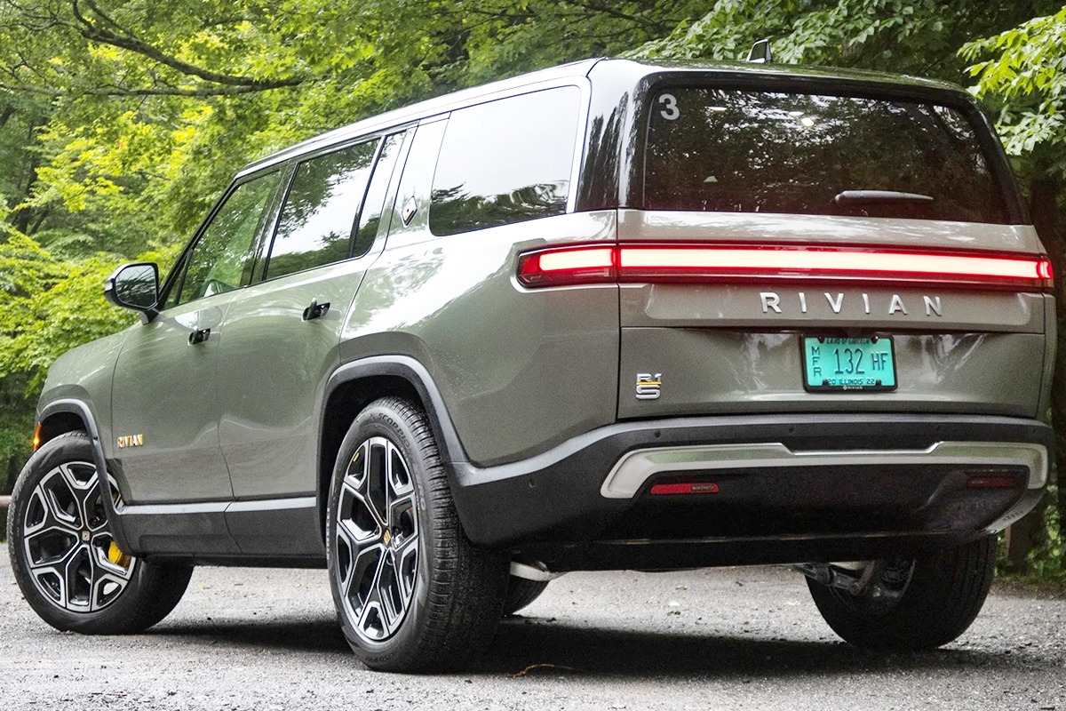 3_리비안 R1S_'The Drive'.jpg