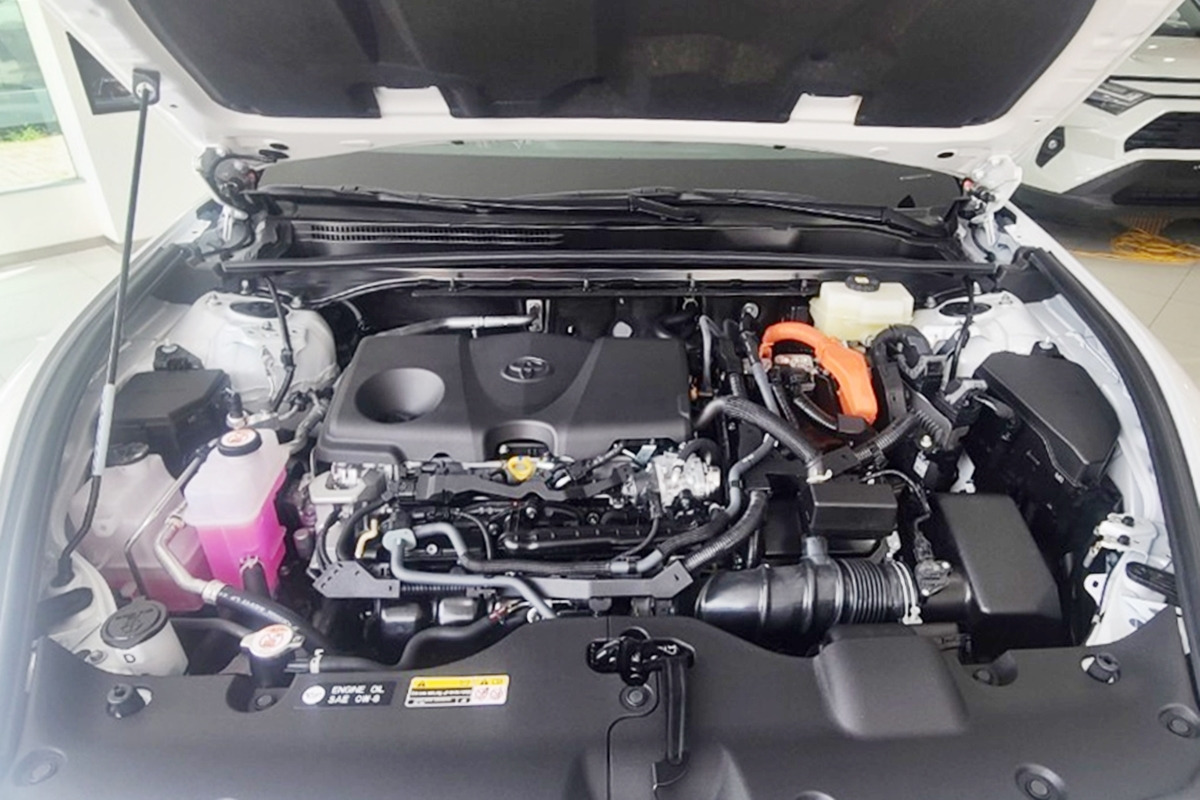 5_토요타 크라운 엔진룸_네이버 남차카페 '시마무라'님.jpg