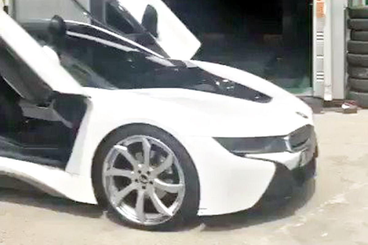 최근까지 탔다는 신혜성의 i8.jpg