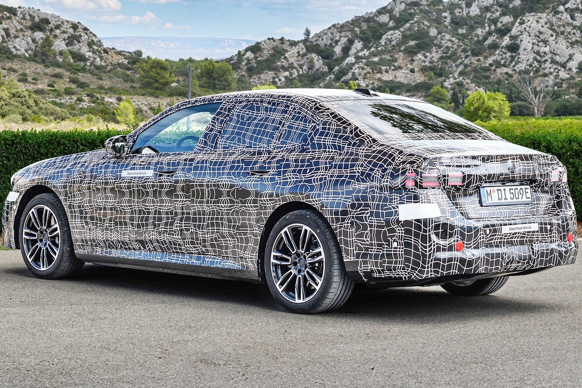 4_BMW i5 프로토타입.jpg