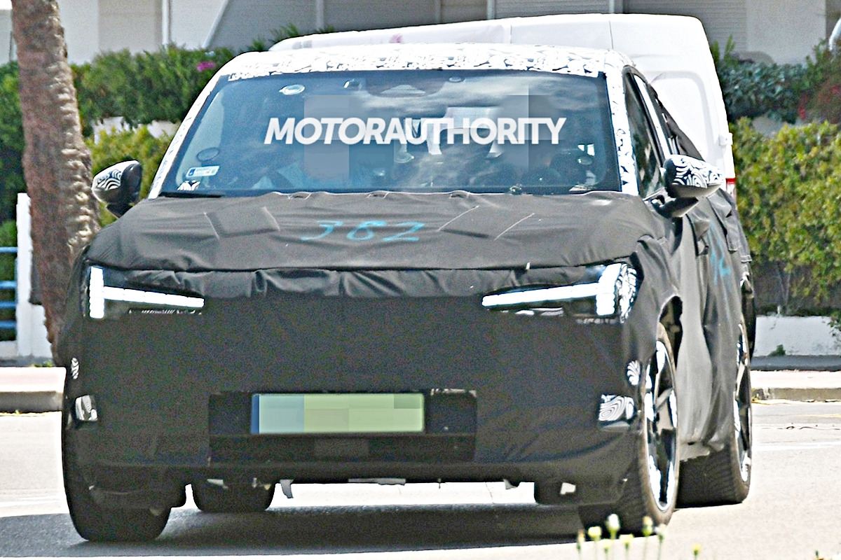 2-1 Motor Authority.jpg