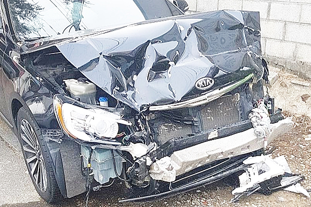 0_공업사 입고 차량_페이스북 'S-dragon'.jpg