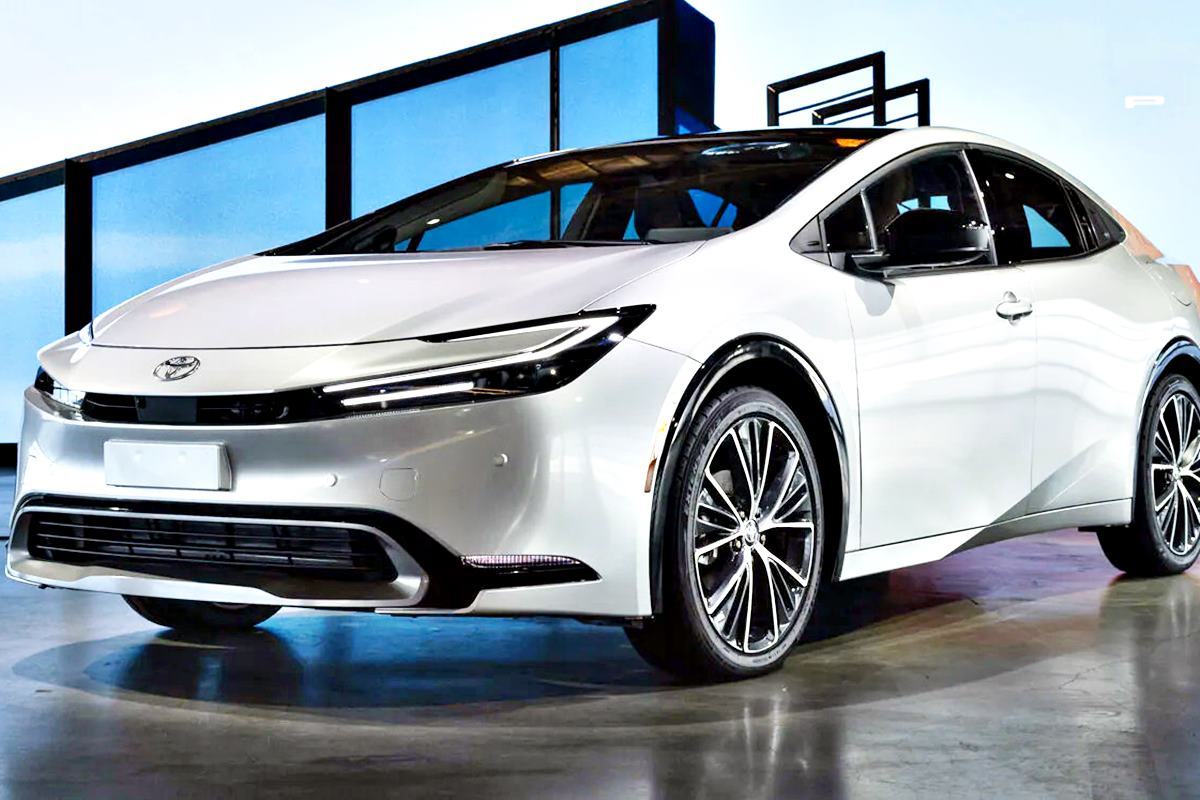 토요타 프리우스 모터트랜드.jpg