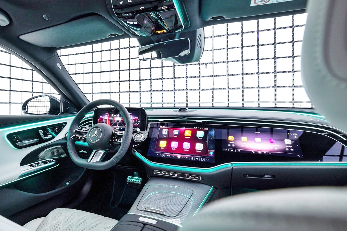 1_메르세데스-벤츠 신형 E 클래스 인테리어_NetCarShow.jpg