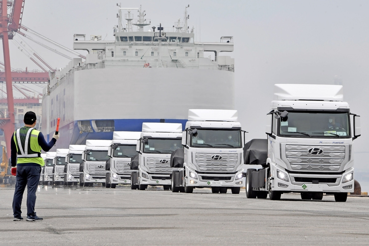 4_유럽으로 수출되는 현대 엑시언트 수소트럭_현대자동차.jpg