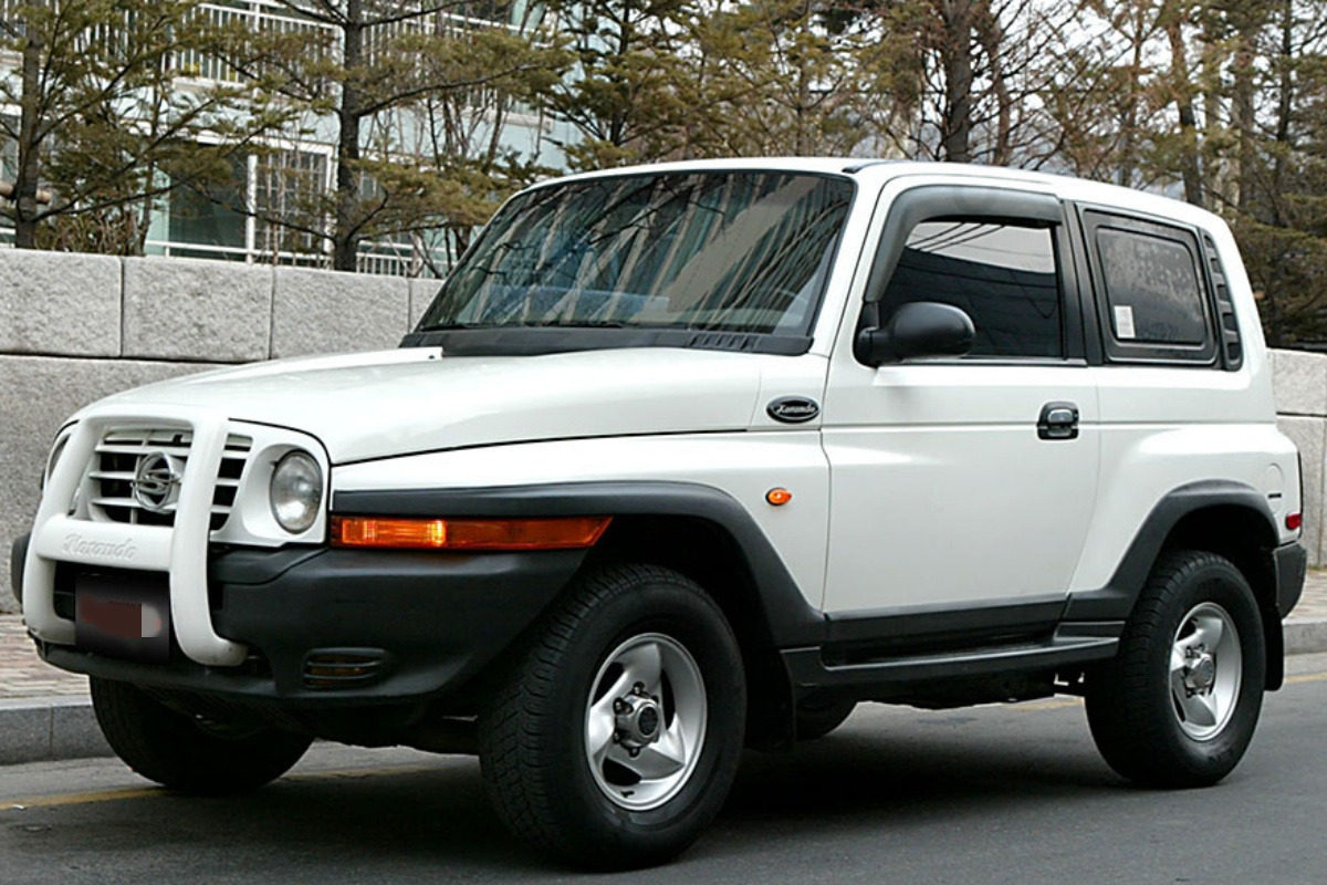 쌍용 뉴코란도.jpg