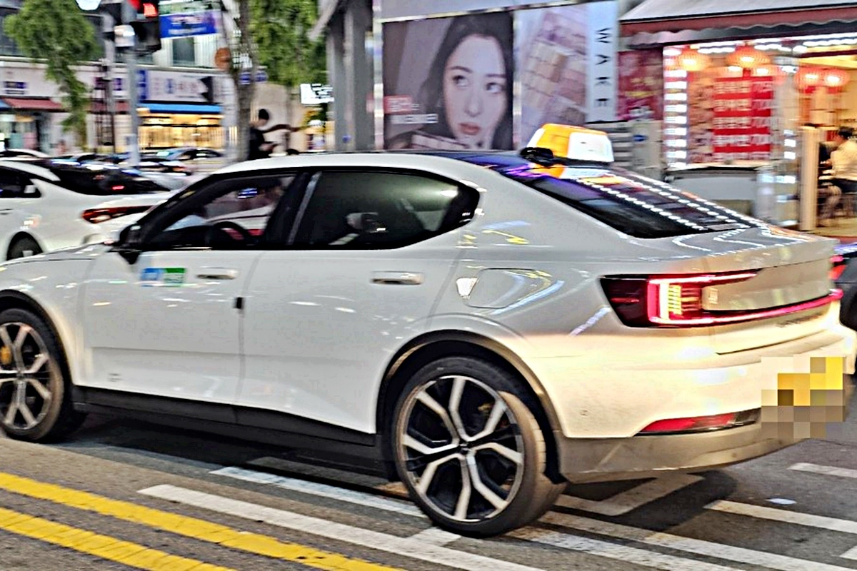 폴스타2-택시-2.jpg