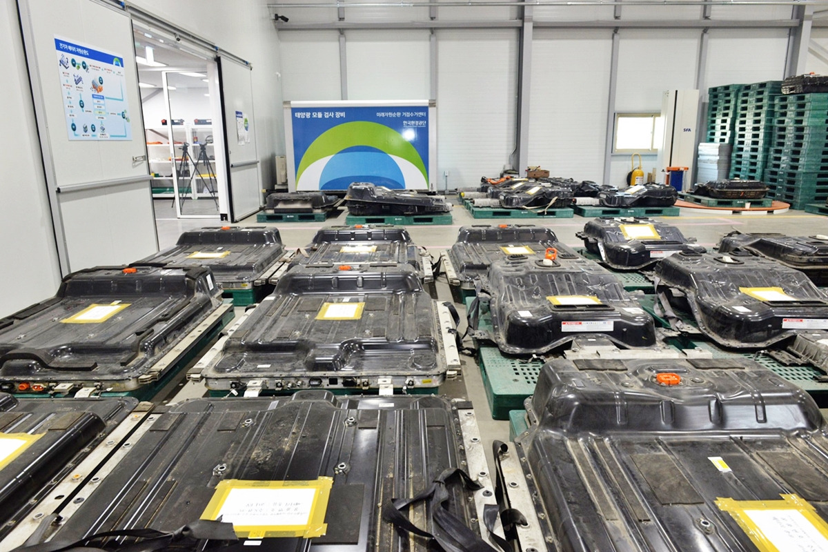 4_회수된 폐배터리_온라인 커뮤니티.jpg