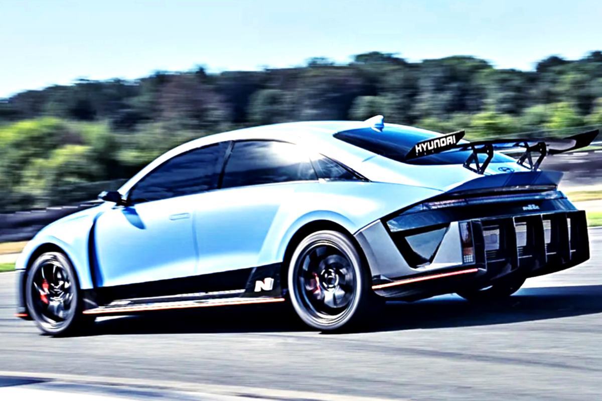 현대N RN22e Evo 2.jpg