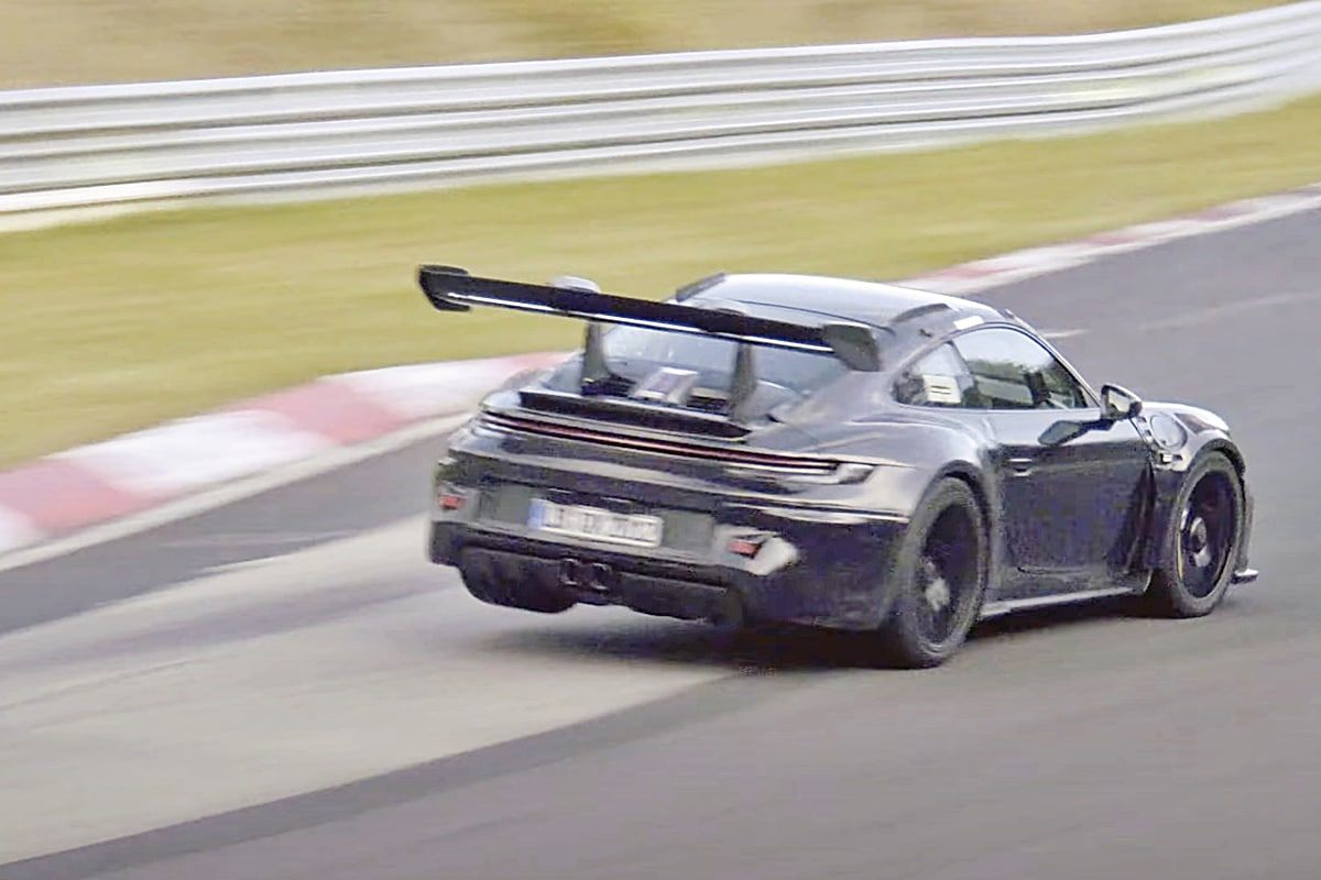 0_포르쉐 911 GT3 RS 뉘르부르크링 랩타임 경신.jpg