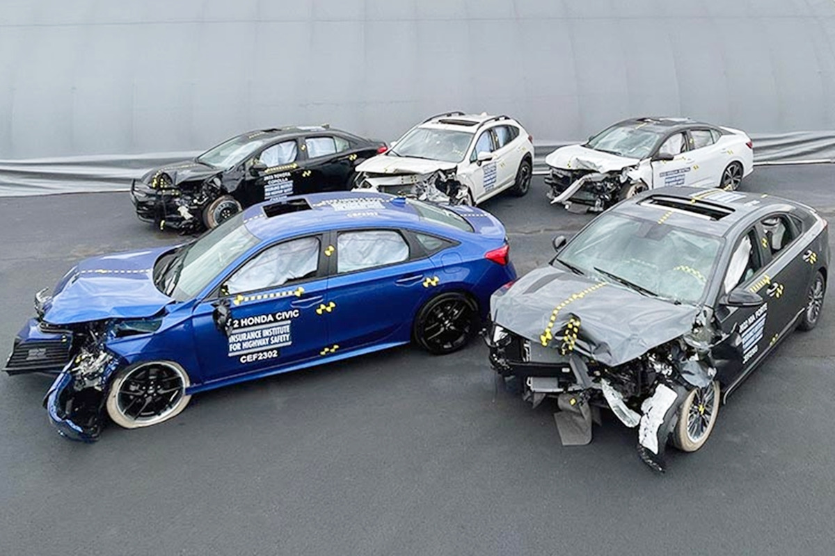 6_테스트에 사용된 준중형 차량_'IIHS'.jpg