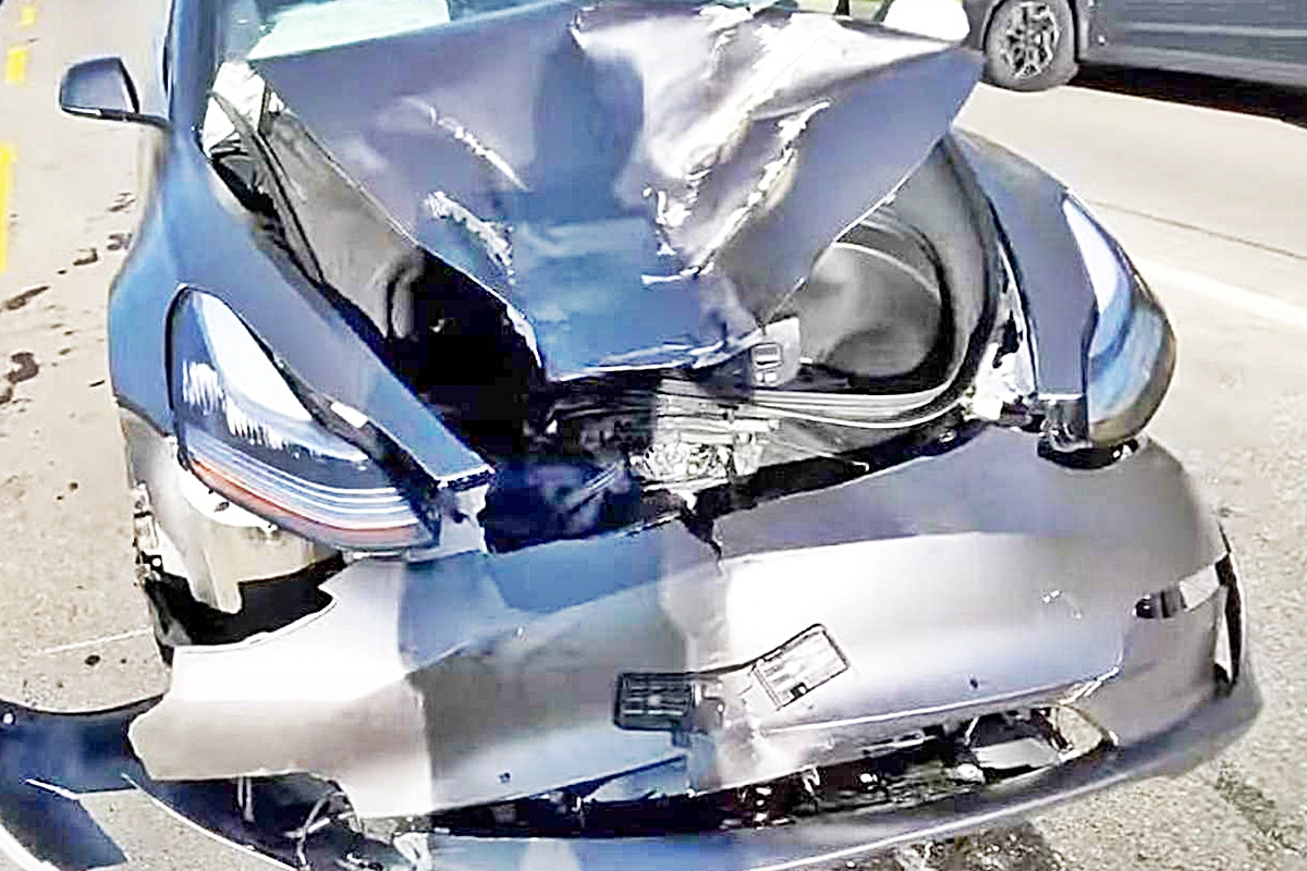 0_테슬라 사고_Motor 1.jpg