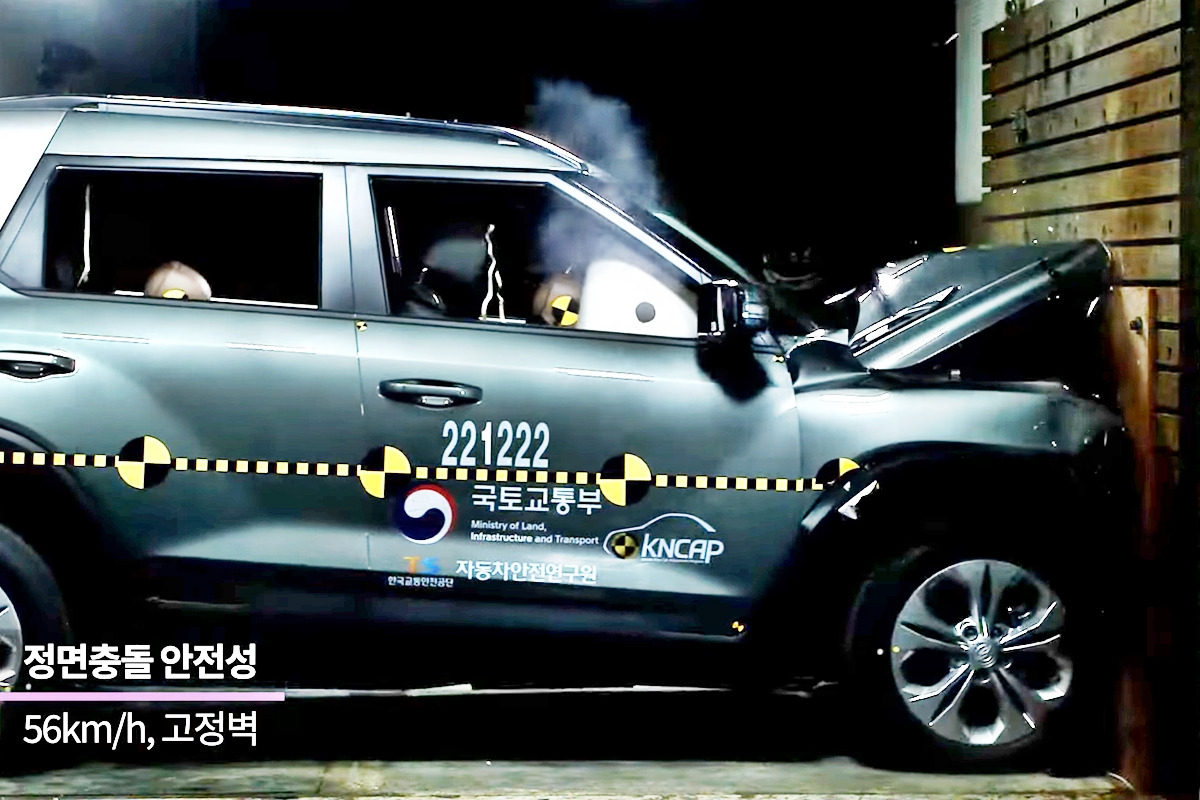 3_쌍용 토레스 정면충돌 안전성 평가_유튜브 'koreancap'.jpg