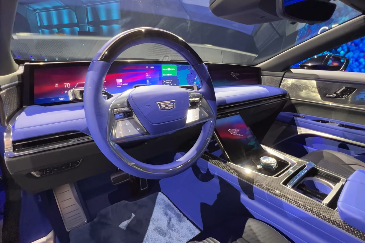 3_캐딜락 셀레스틱 1열_YouTube 'Autolist'.jpg